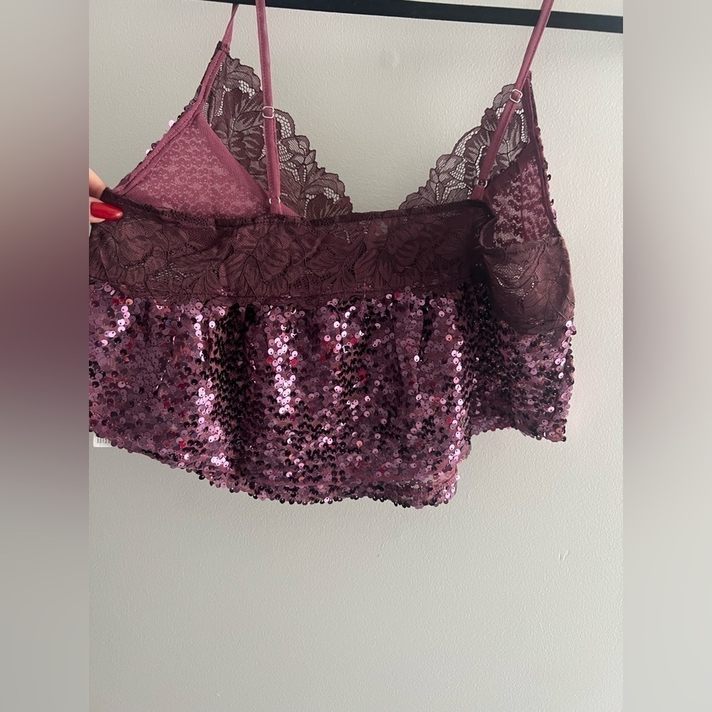 Free People Maroon Purple Burgundy Sequin Cropped Top Camisole Small NWT - Picture 3 of 9